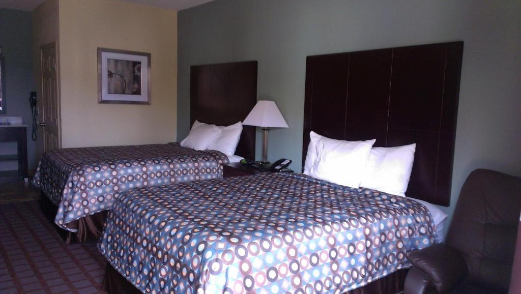 Pearsall Inn And Suites Room photo